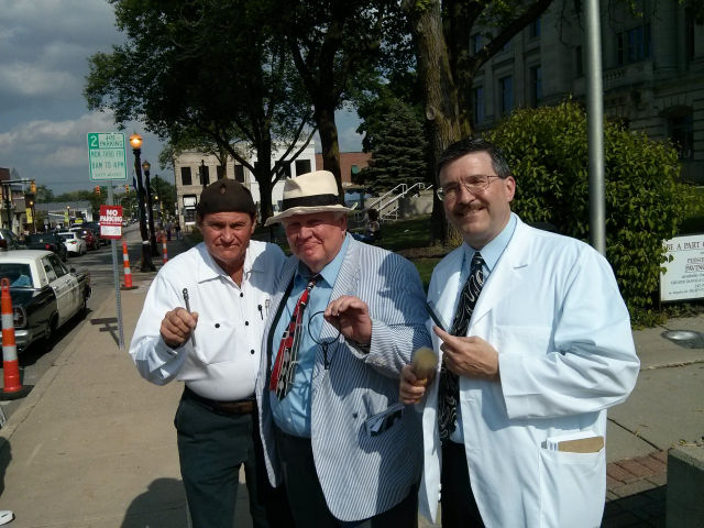 Goober, Otis, and Floyd on the streets during Mayberry in the Midwest.